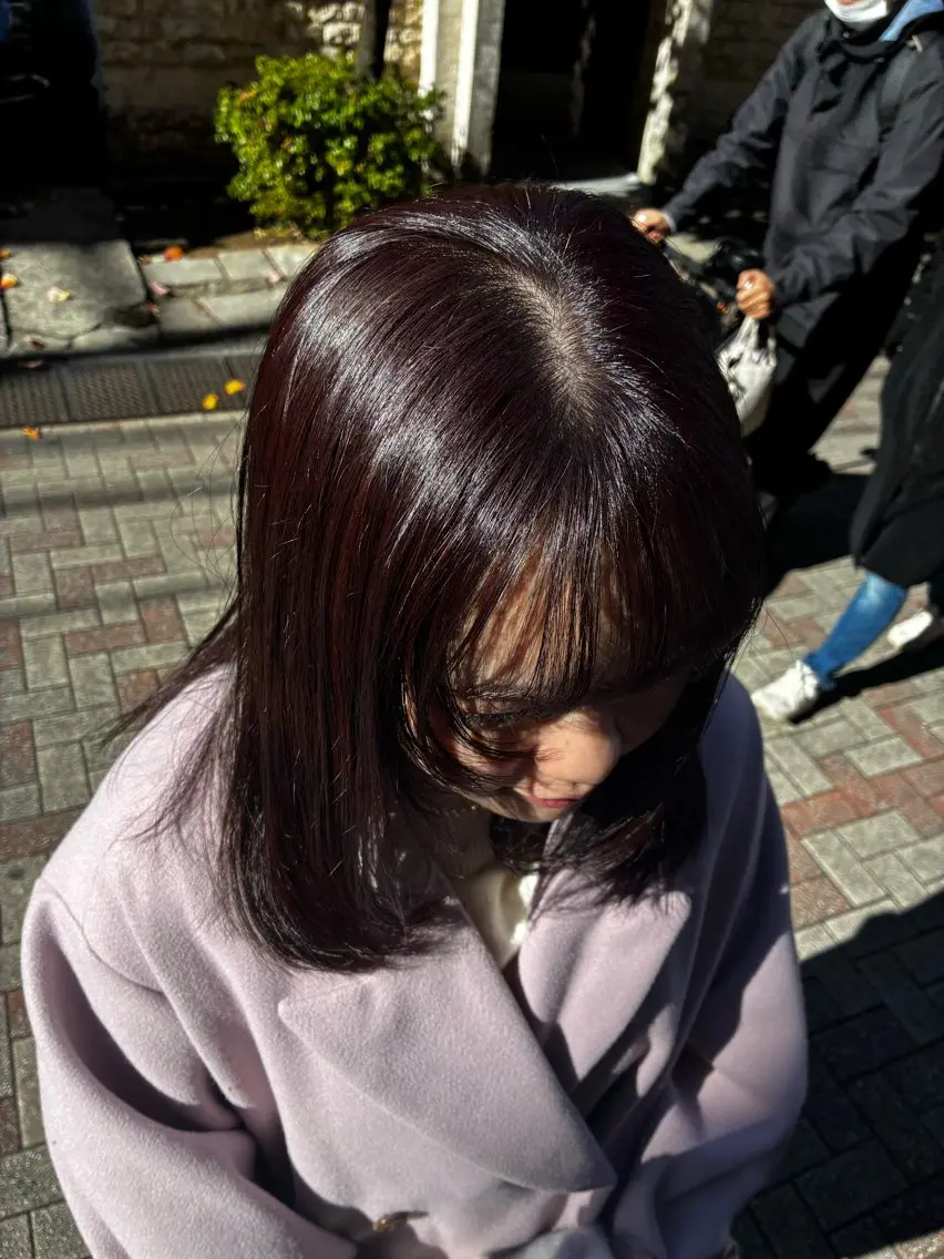 セミロング ヘアカラー トリートメント 佐藤 芽衣のヘアスタイル