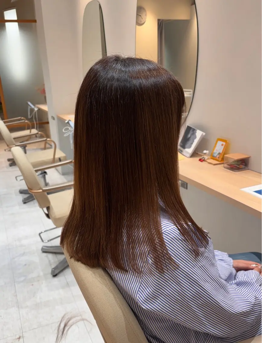 ミディアム 小林 琉花のヘアスタイル