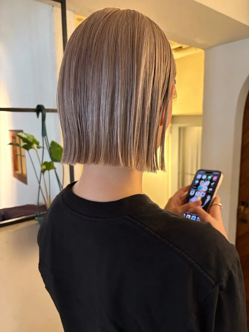ショート カラー カット ヘアカラー ROAMER スタイリストのヘアスタイル
