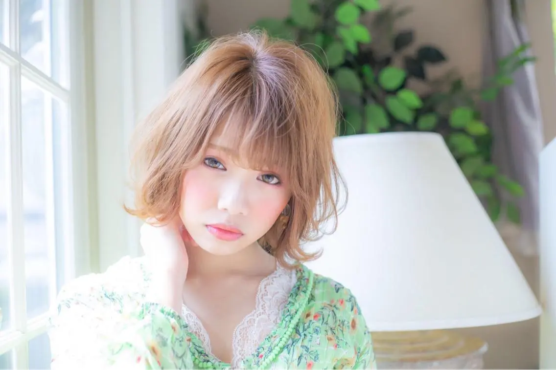 ミディアム ボブ カット ヘアカラー トリートメント 代表山口ひな 髪質改善のプロのヘアスタイル