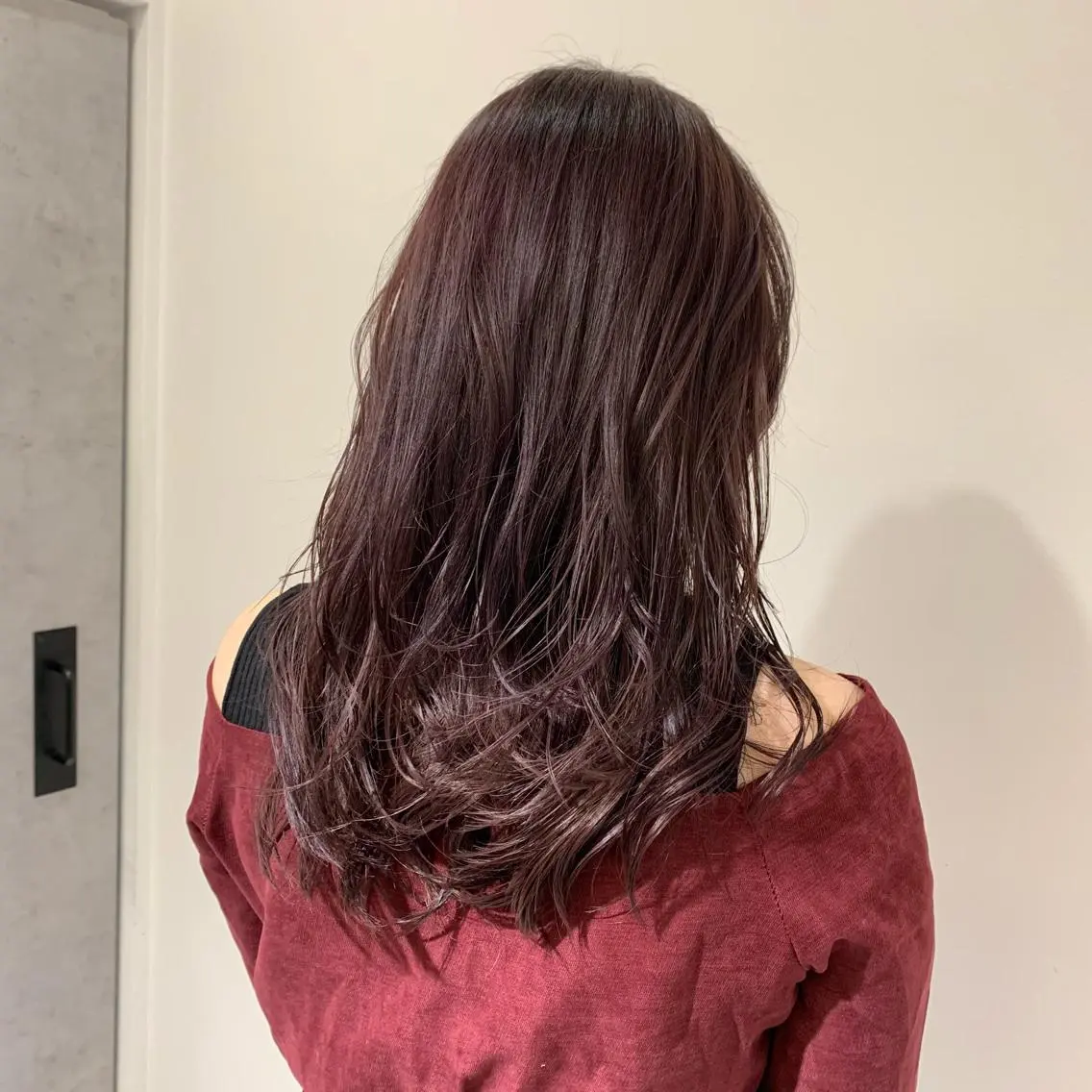 セミロング カラー i'll 未空のヘアスタイル