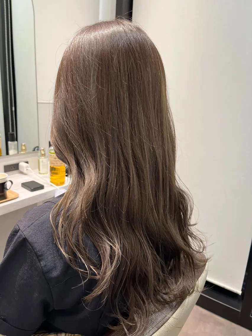 セミロング カラー 髪質改善 トリートメント 藤井 仁紀のヘアスタイル