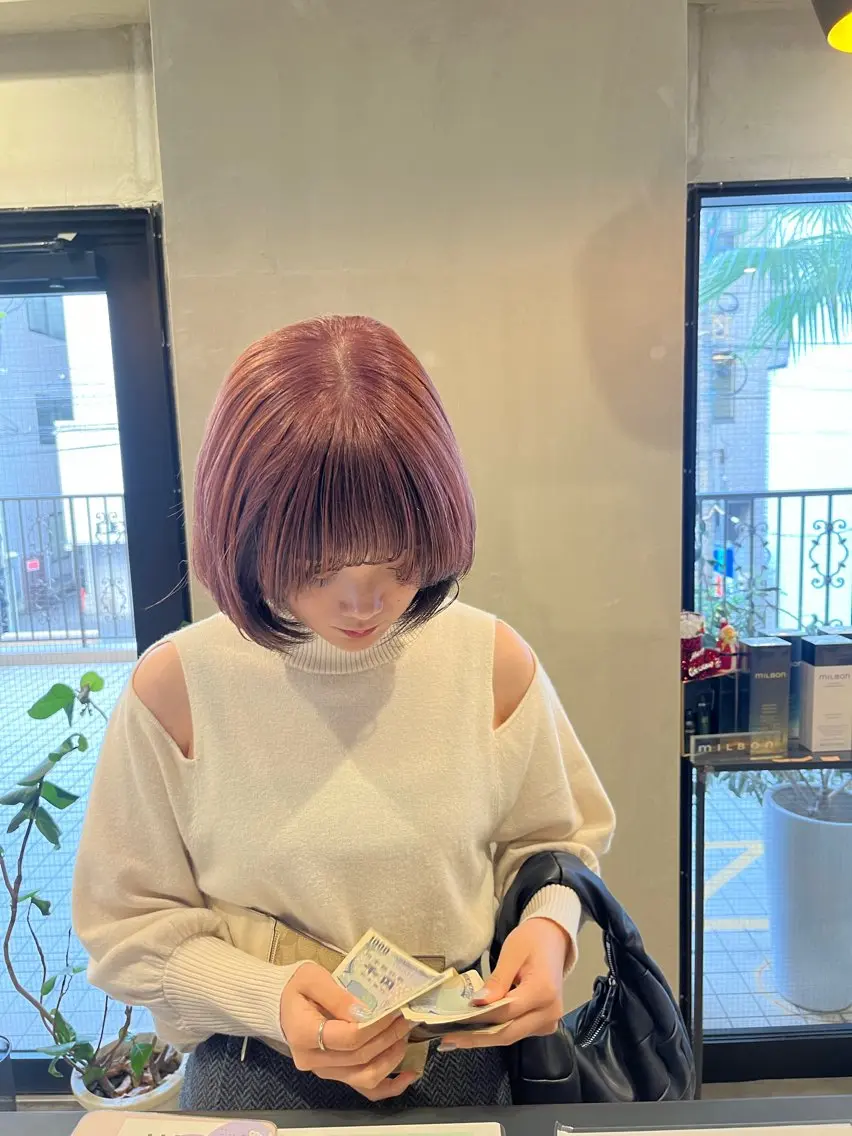 カラー ベージュカラー ブリーチ ピンクカラー ピンクベージュ カット ヘアカラー トリートメント こまつばらみお/レイ ヤー/ダブルカラーのヘアスタイル