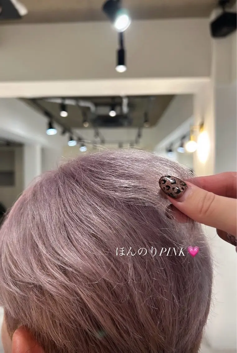 ショート カラー ヘアアレンジ ベージュカラー ブリーチ ケアブリーチ ダブルカラー ハイトーンカラー ヘアカラー トリートメント 李奈🍒府中/ レイヤー透明感カラーのヘアスタイル