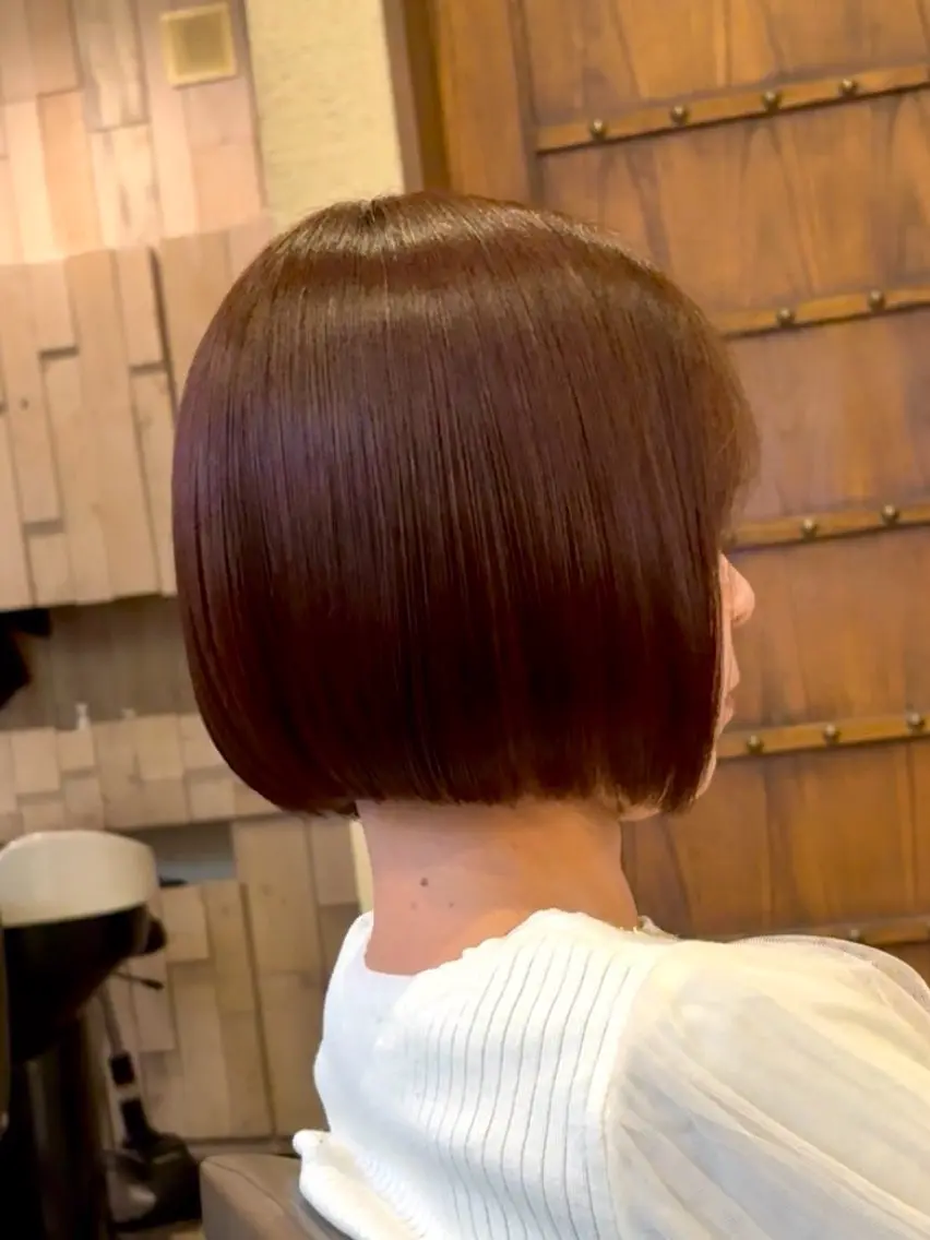 ショート ピンクブラウン ボブ カット ヘアカラー トリートメント 髪質改善 / 縮毛 矯正 /井内亮次のヘアスタイル