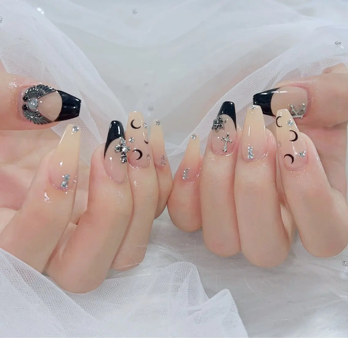 ネイル 成人式 ロングネイル マグネットネイル 大理石ネイル(マーブル) リボン ZUZU AMEE NAILのネイルデザイン