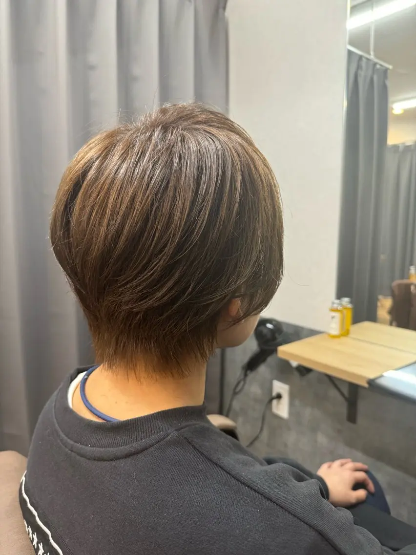 ショート カラー reeed konnoのヘアスタイル
