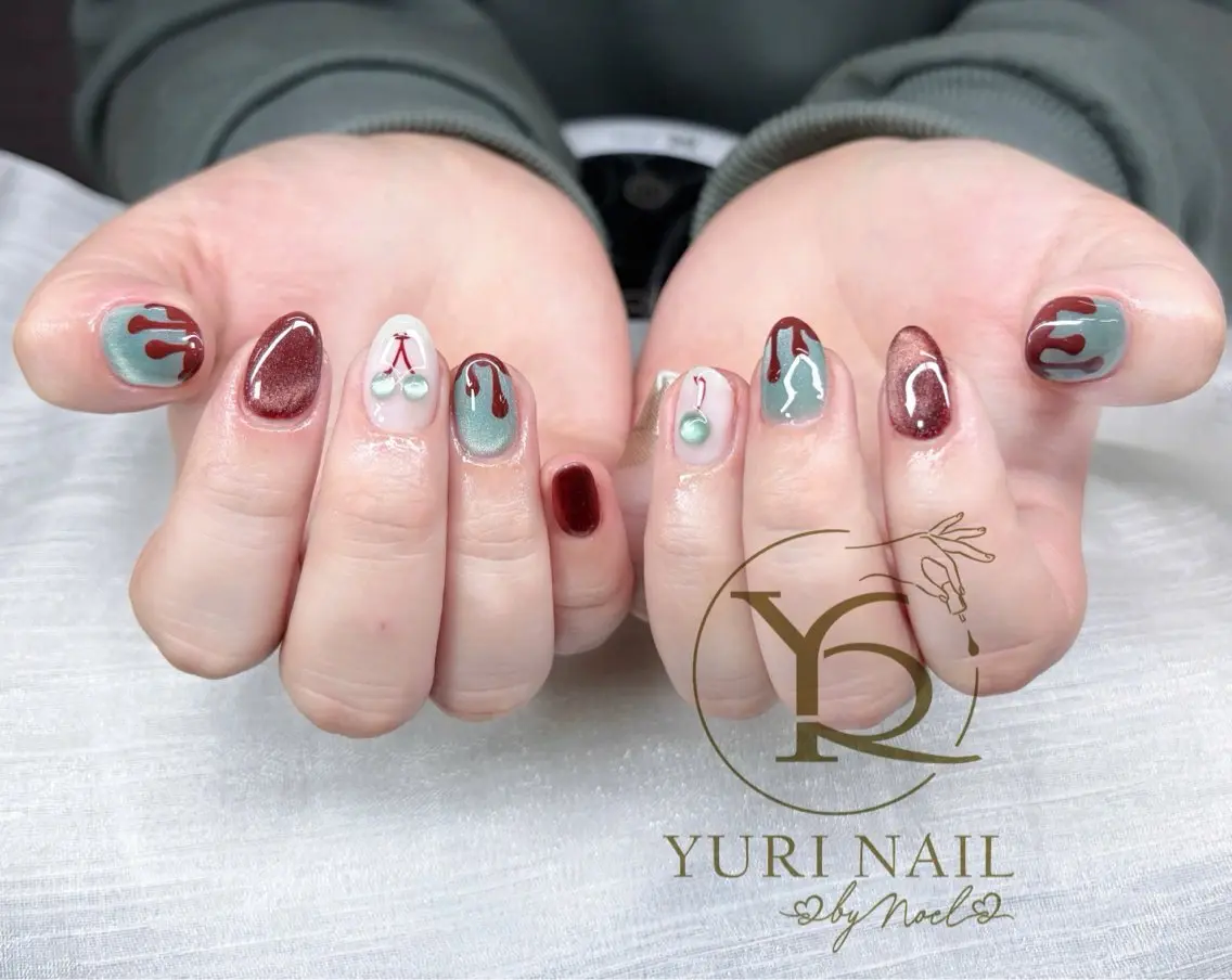 ネイル オーロラネイル ブルー チークネイル フットネイル フレンチネイル ハンドネイル フットネイル ハンドケア YURI Nail NARITAのネイルデザイン