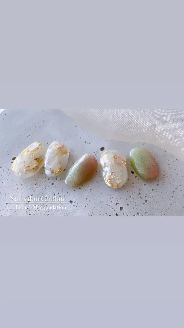 ネイル グラデーション Nail salon Chiffonのネイルデザイン