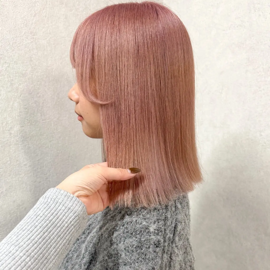 ミディアム カラー ベージュカラー ピンクカラー ピンクベージュ 髪質改善 カット ヘアカラー 🎀ミルクティー/暖 色×レイヤー/マリアのヘアスタイル