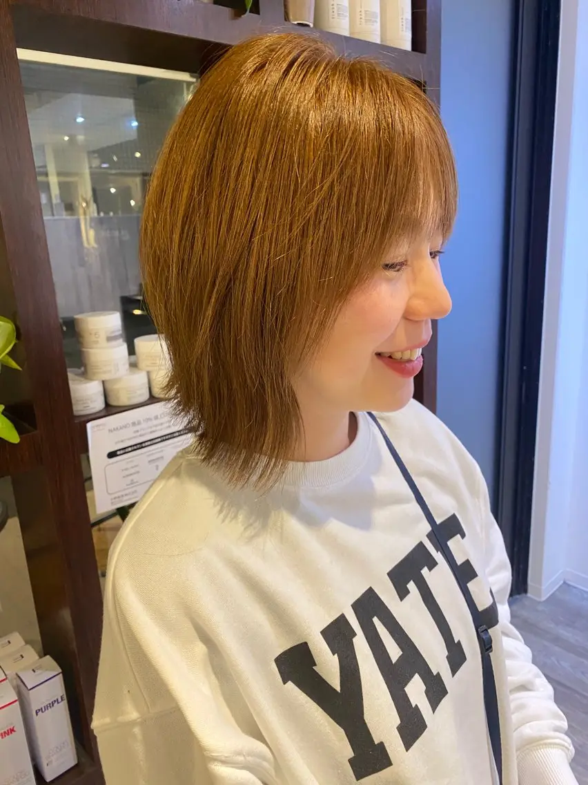 ショート レイヤーカット 外ハネヘア カット ヘアカラー トリートメント 西山 恵太郎のヘアスタイル