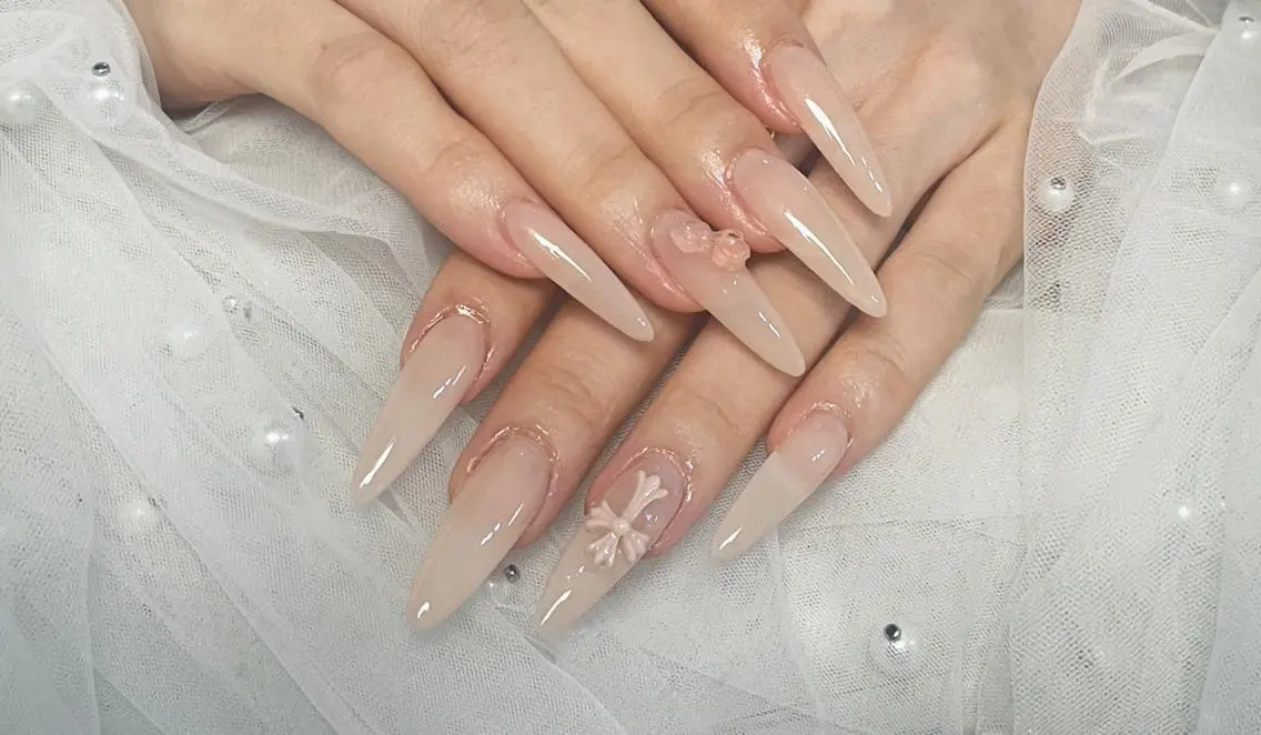 ネイル ハンドネイル 渋谷T&B りお ロング無制限中💫のネイルデザイン