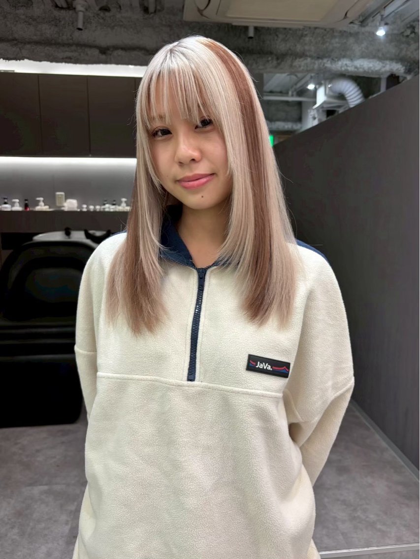 カラー める 名古屋ハイトーンのヘアスタイル