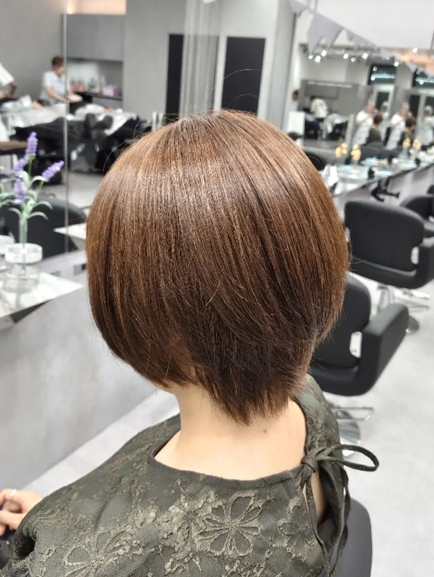 カラー 黒髪 ヘアカラー トリートメント ✟ MITSUI KURUMI ✟のヘアスタイル