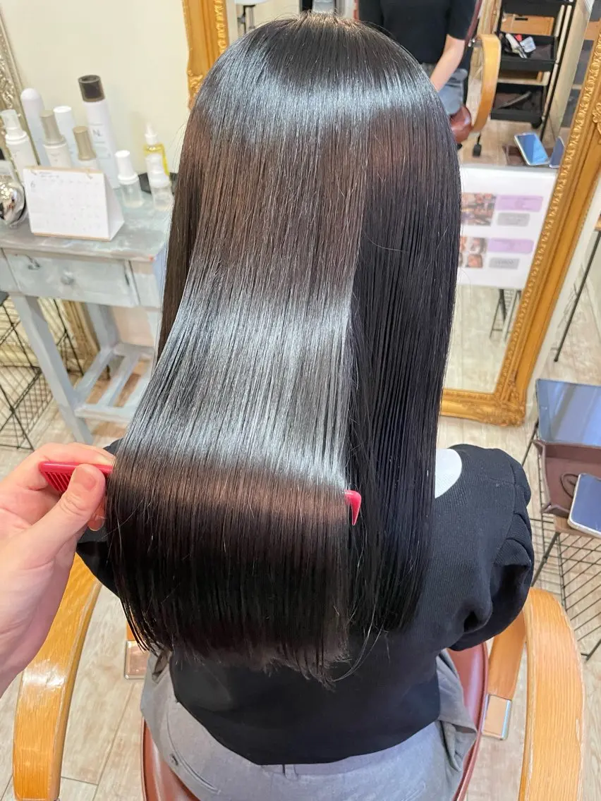 【ミディアム~ロング限定】カット+縮毛矯正+プチ髪質改善Tr🌷の写真