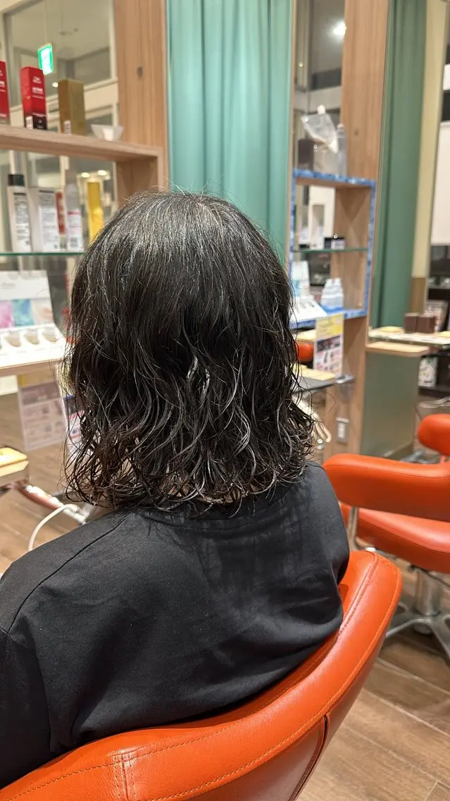ミディアム パーマ ミディアムパーマ 佐藤功真/ ブリーチなしカラーのヘアスタイル
