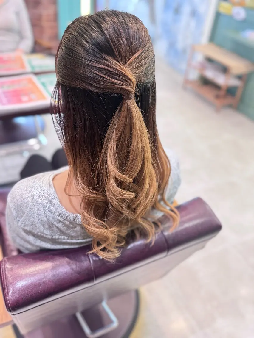 セミロング ヘアアレンジ ハーフアップ ヘアセット アイブロウ🎀 ヘアメ🎀みくの眉毛・アイブロウイメージ