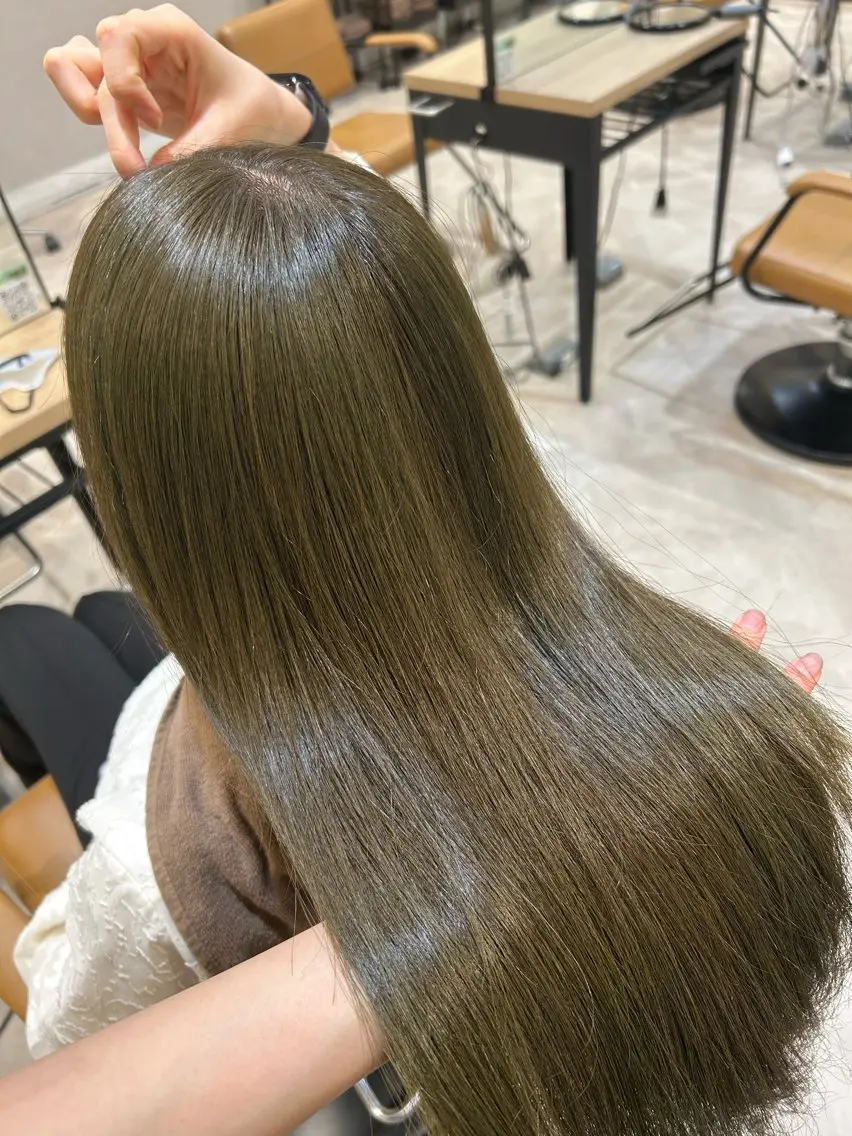 ロング ヘアカラー 小川 ルミナのヘアスタイル