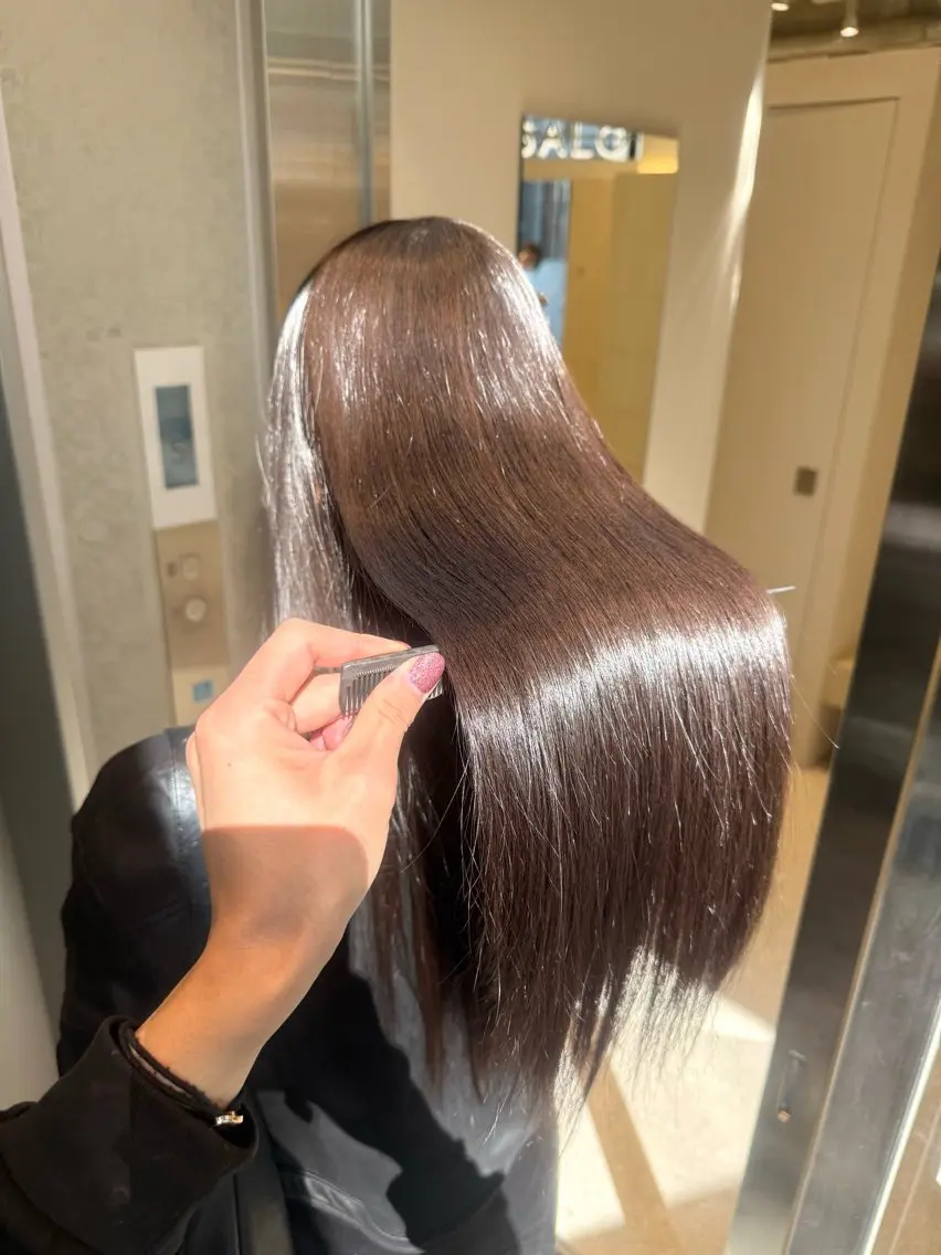 ロング カラー パーマ ヘアアレンジ 透明感カラー 縮毛矯正 ストレートパーマ ヘアカラー 縮毛矯正 トリートメント 縮毛矯正/髪質改善/ ブリーチ毛/木元渓太のヘアスタイル