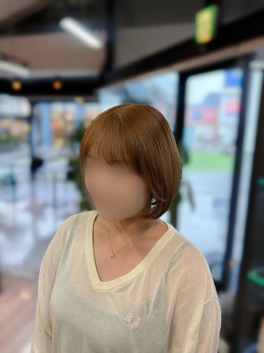 ショート ヘアカラー arika ninaのヘアスタイル