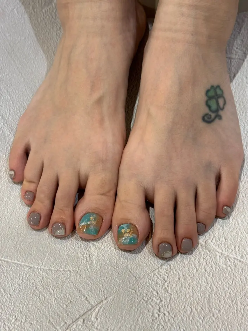 ネイル フットネイル MONICA KARENのネイルデザイン