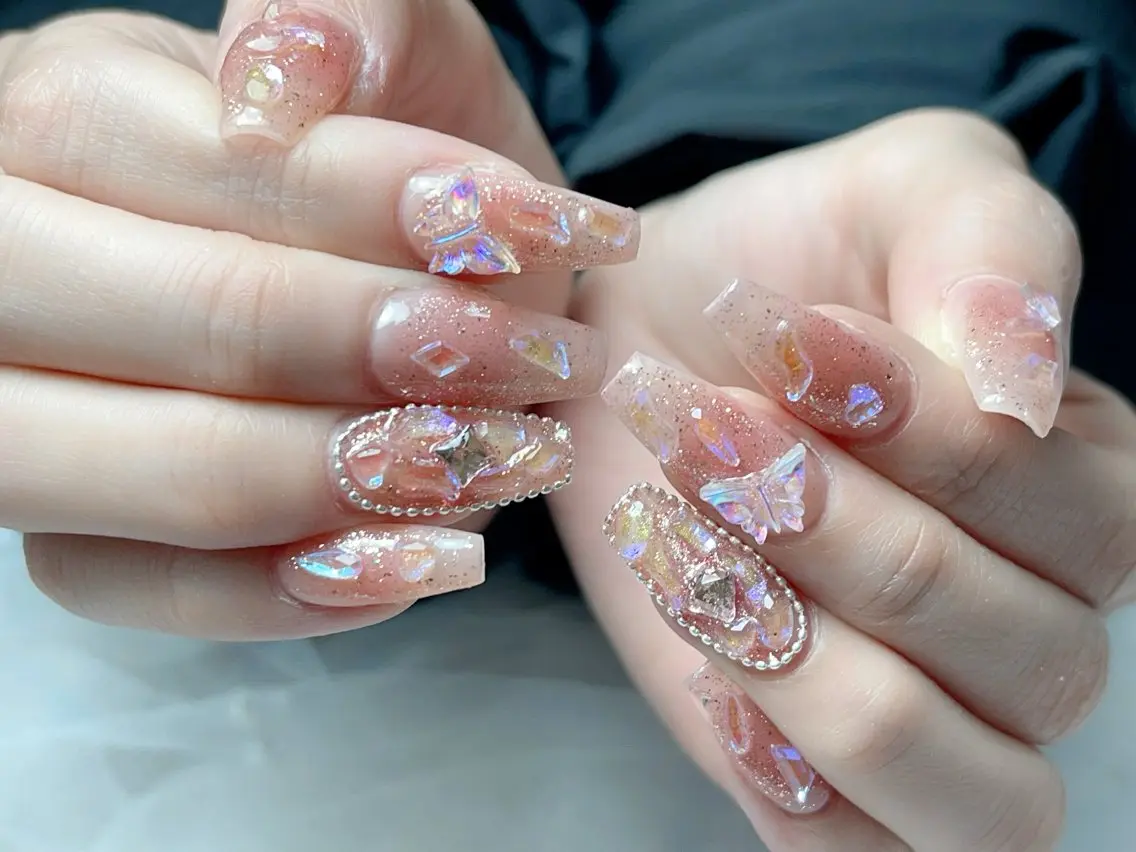 メンズ ネイル アートネイル フレンチネイル ジェルネイル キラキラネイル パラジェル ハンドネイル Bloom スカルプ専門店のネイルデザイン