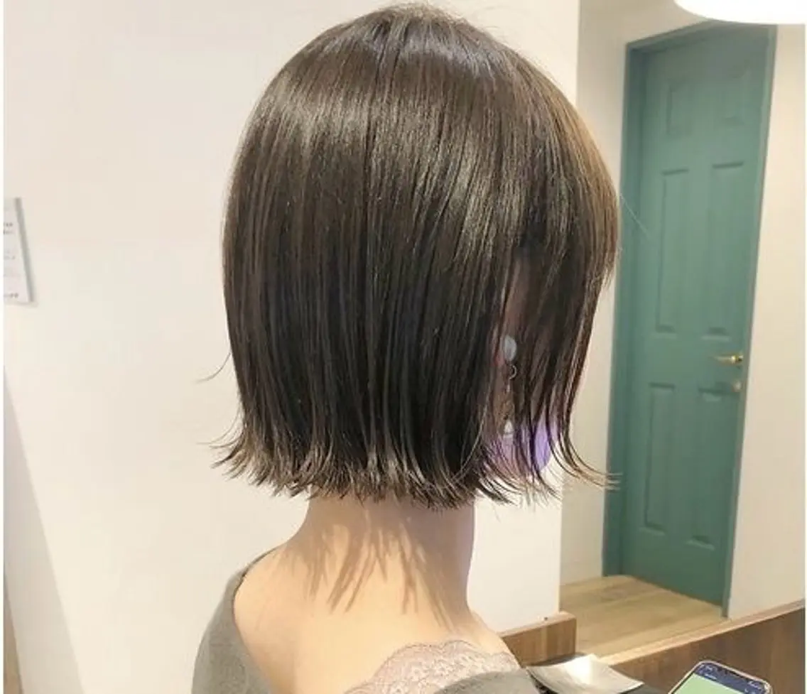 ショート カラー パーマ ボブ 外ハネヘア ヒナ/酸性ストレート ・艶カラー🌿のヘアスタイル