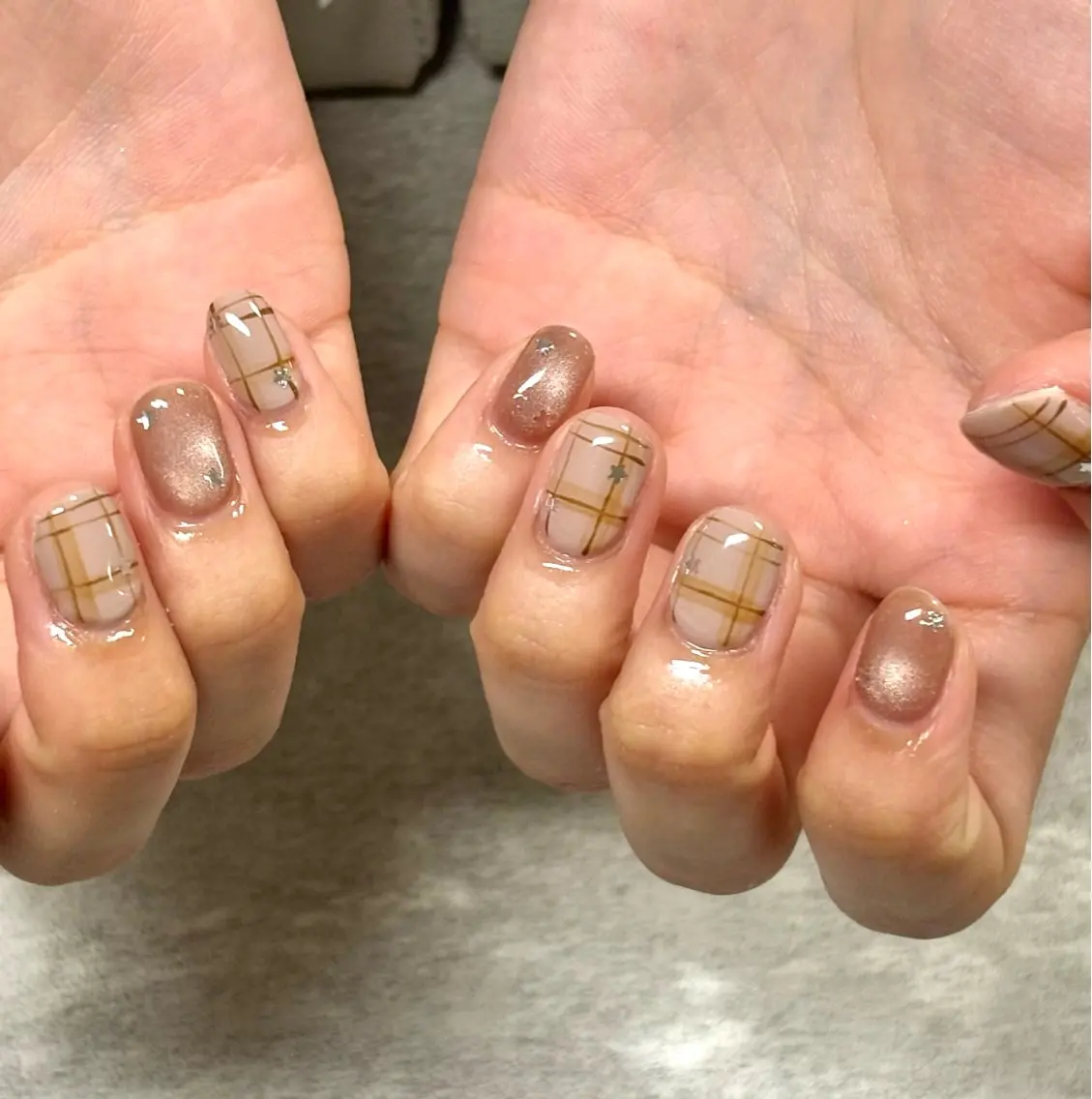ネイル マグネットネイル 持ち込み ショートネイル Natsumi 【protea】のネイルデザイン