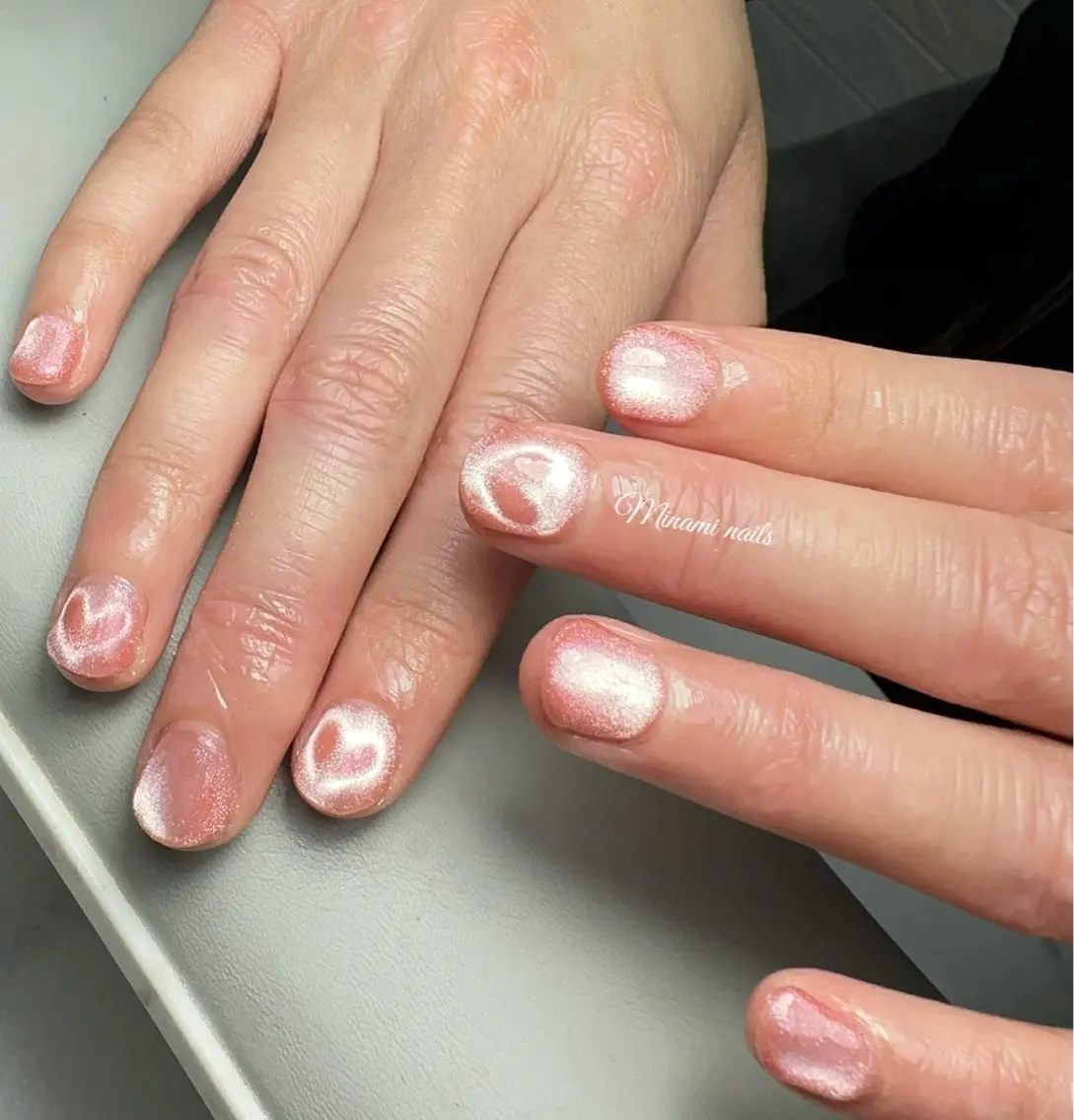 ネイル アートネイル オーロラネイル ガーリー キラキラネイル 韓国ネイル Minami Nailsのネイルデザイン