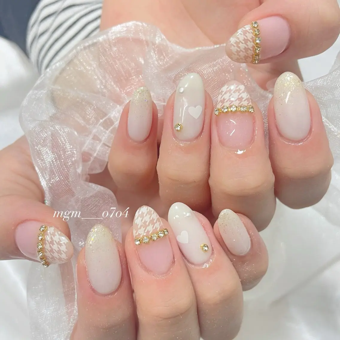 ネイル ラメ(グリッター) ハンドネイル ハンドケア MoON...❤︎ MeGuのネイルデザイン