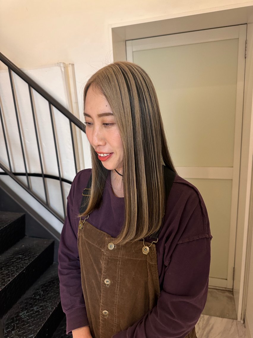 セミロング カラー ヘアカラー トリートメント Lantana 前野心結のヘアスタイル