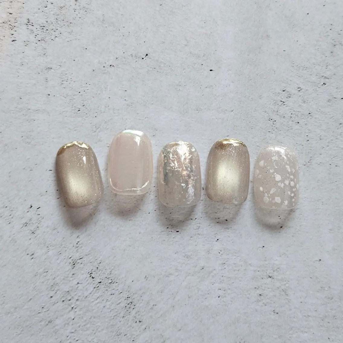 ネイル キラキラネイル ニュアンスネイル 春ネイル ハンドネイル Nailsalon manoのネイルデザイン