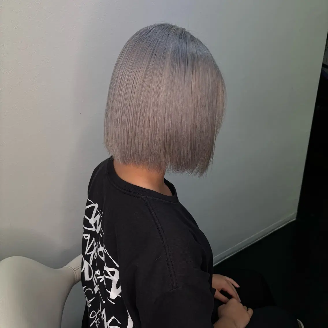 ショート ヘアカラー OTOHA OLUOLUのヘアスタイル