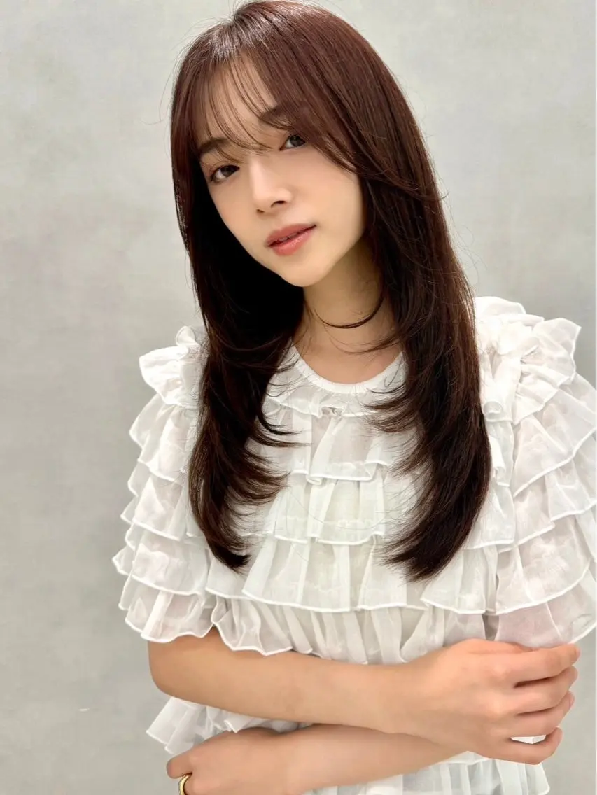 ロング カラー ヘアアレンジ 顔周りカット 韓国風ヘア レイヤーカット 小顔カット カット ヘアカラー ✨レイヤー/ 透明感カラー✨冨永剛のヘアスタイル
