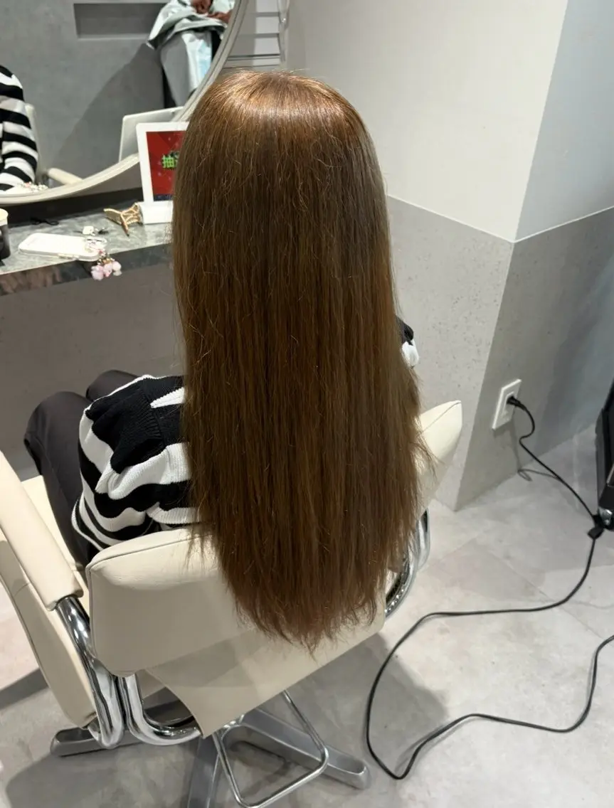 ロング カラー ベージュカラー ブリーチ ブリーチなしカラー 学生 トリートメント ヘアカラー 仙台/ベージュ／ 艶カラー／三宅空翔のヘアスタイル