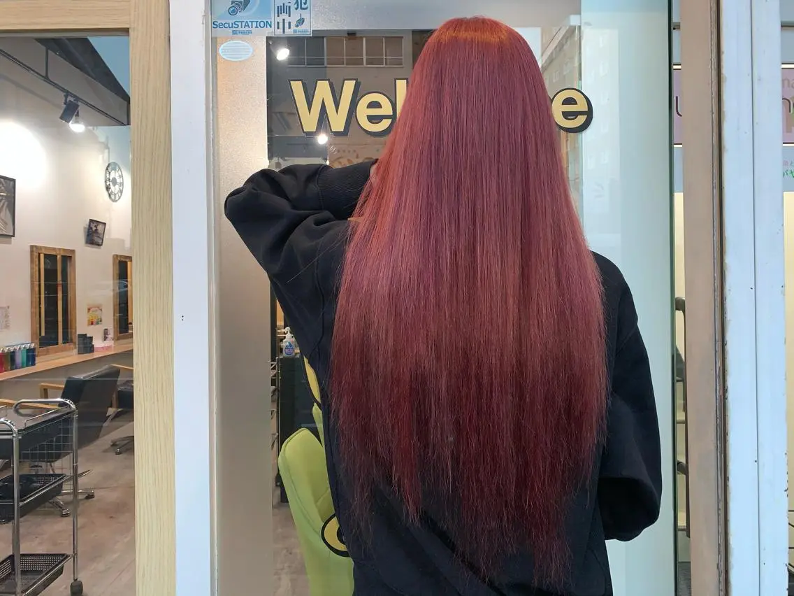 ミディアム カラー パーマ ヘアアレンジ メンズ キッズ ネイル マツエク・マツパ アイブロウ メンズブリーチ ブリーチ 眉カラー エクステ 長さ出し 🤍韓国風レイヤー/ 艶髪🤍鳥越美羽のヘアスタイル