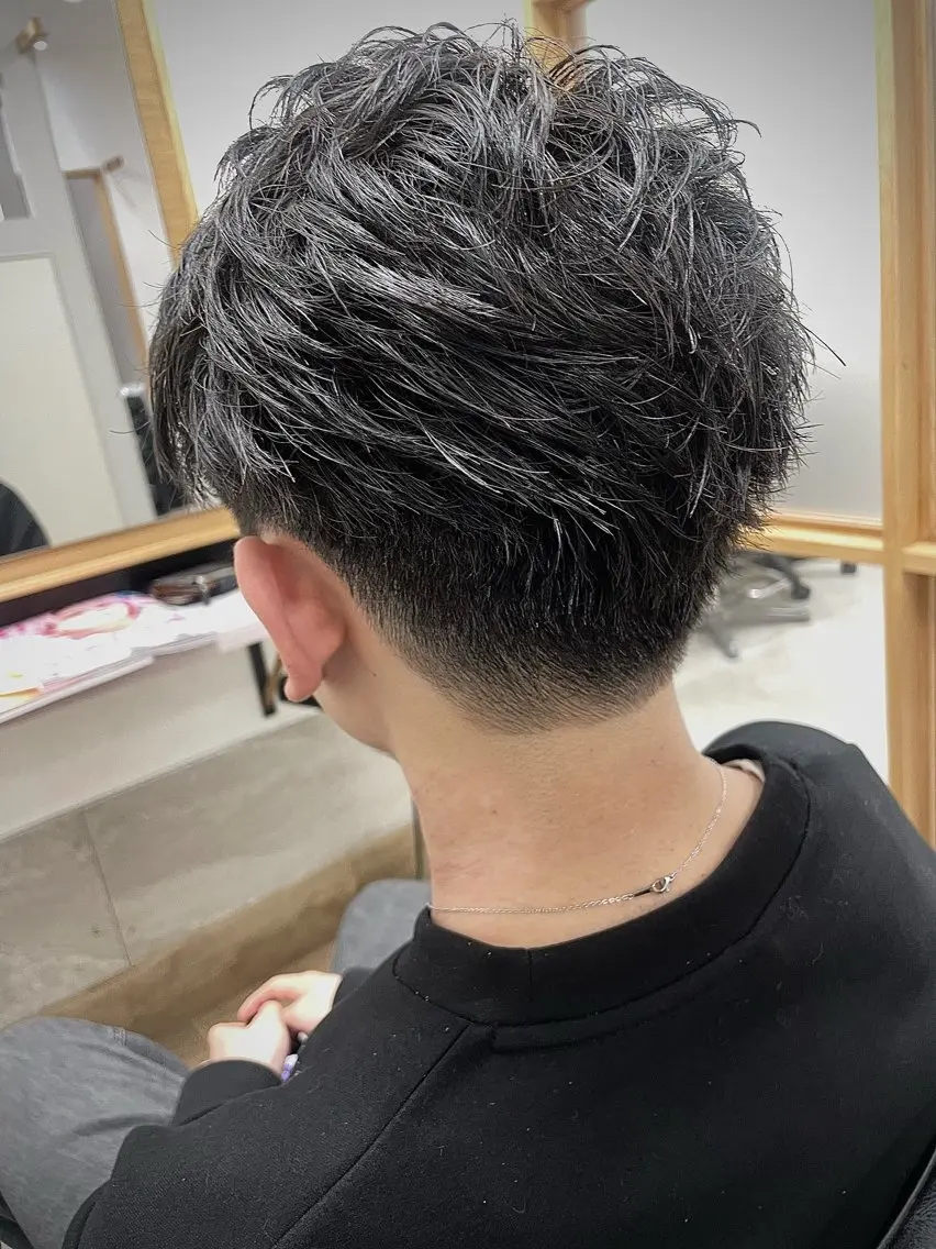 ショート カット BLEACH 🟥 PERM 天神🏆のヘアスタイル