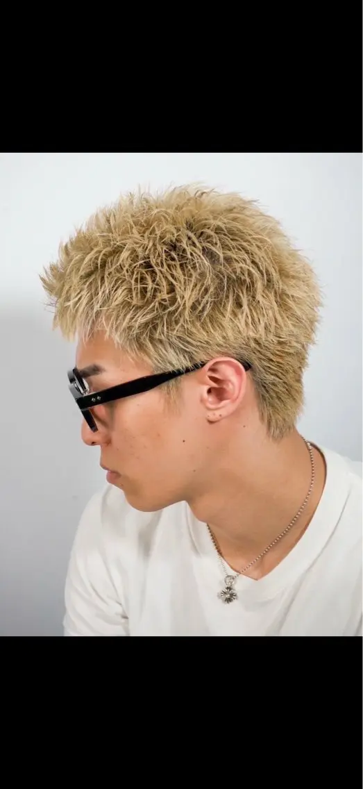 ショート ヒロ銀座名駅西口 長尾 匡起のヘアスタイル