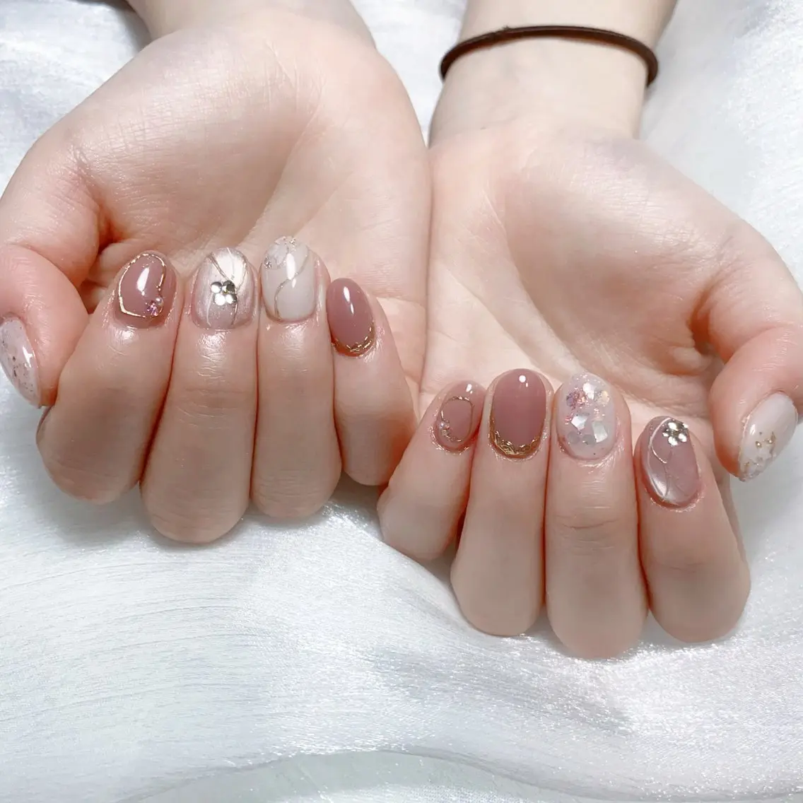 メンズ ネイル メンズ韓国風 アートネイル オーロラネイル ガーリー キラキラネイル ハンドネイル Nail salon 木にいるのネイルデザイン