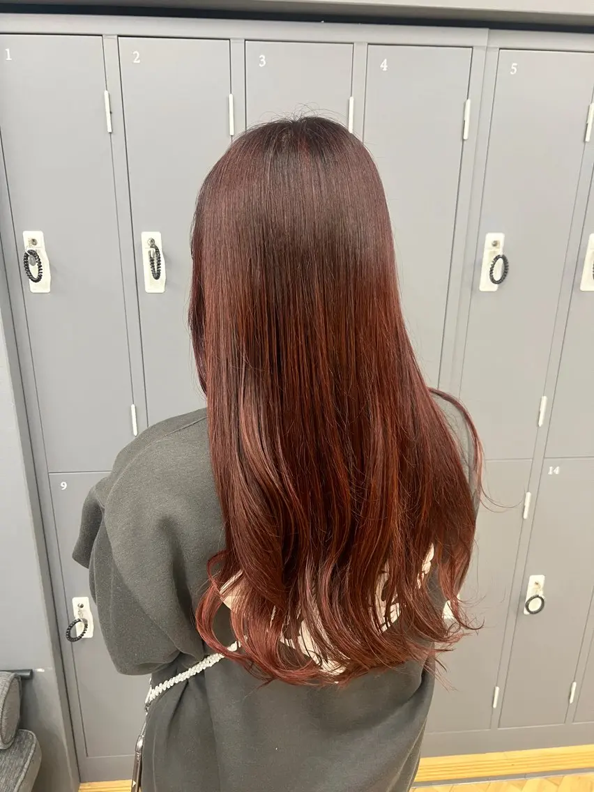 カラー 出仙 拓巳のヘアスタイル