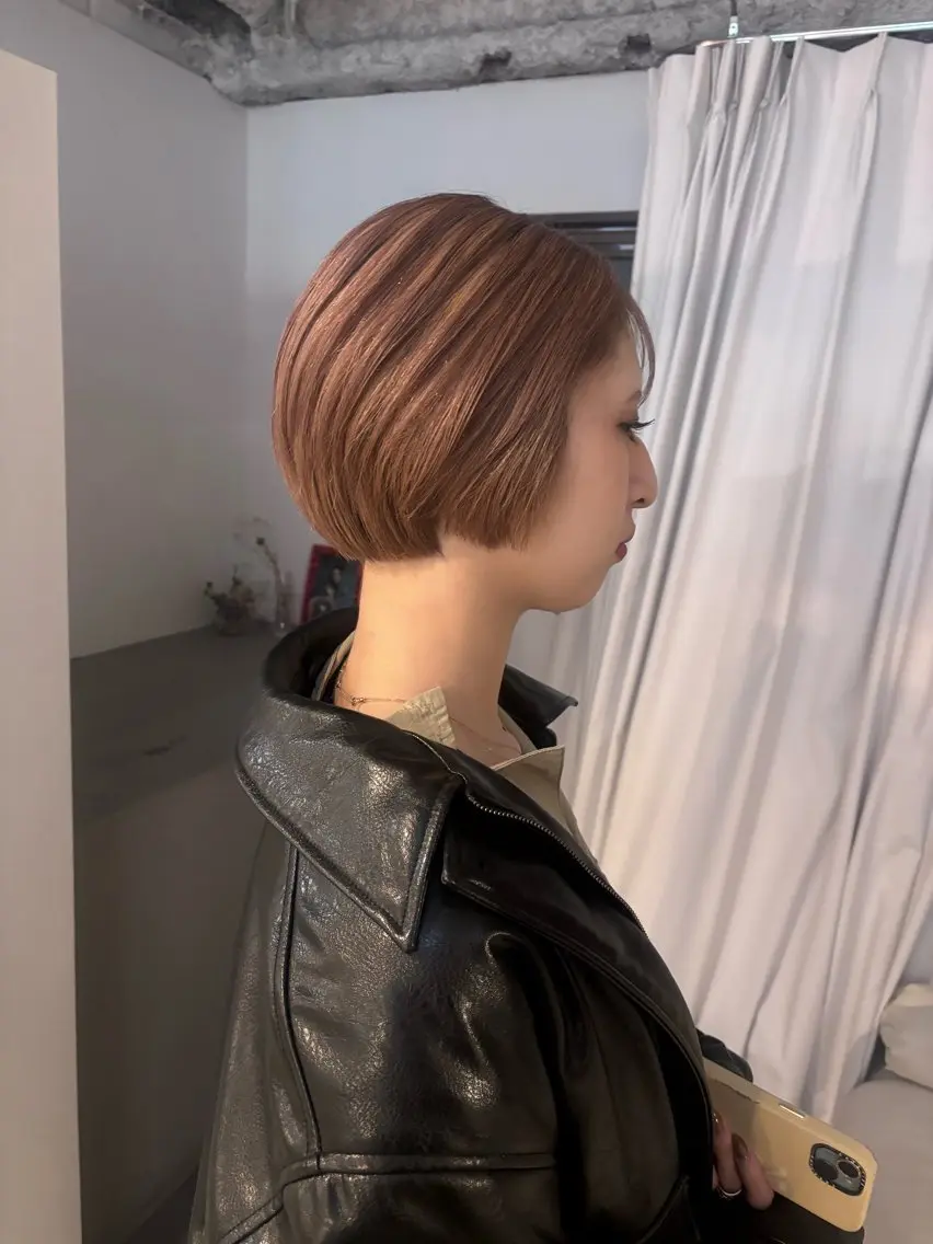 ショート カラー ショートボブ ベージュカラー ピンクカラー ピンクベージュ ボブ カット ヘアカラー Takuma Suzuki中目黒のヘアスタイル