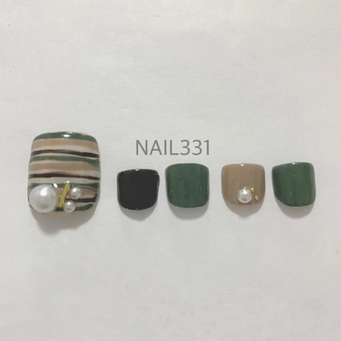 ネイル ハンドネイル Nail 331のネイルデザイン