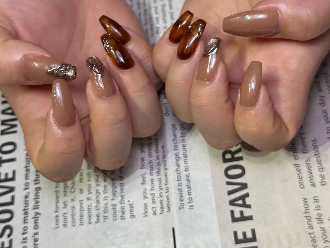 ネイル べっ甲ネイル ハンドネイル Mnailsalon フィルイン対応サロンのネイルデザイン