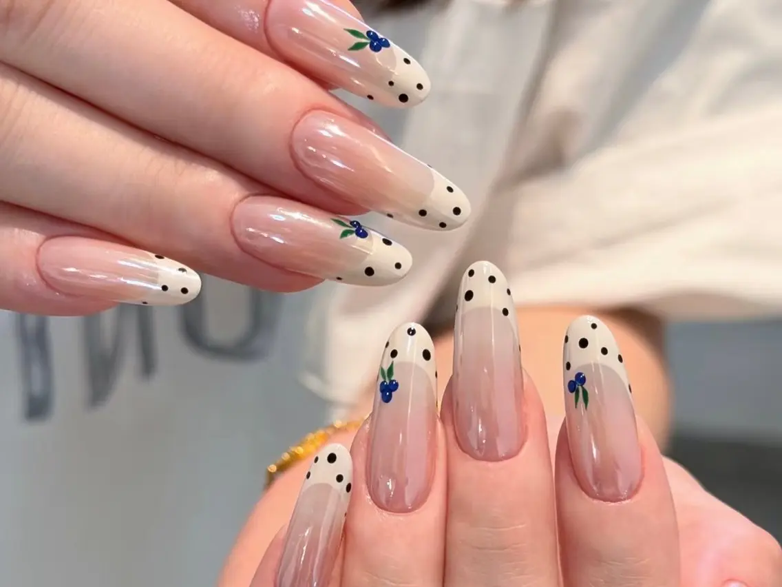ネイル Lena Sakai nailのネイルデザイン