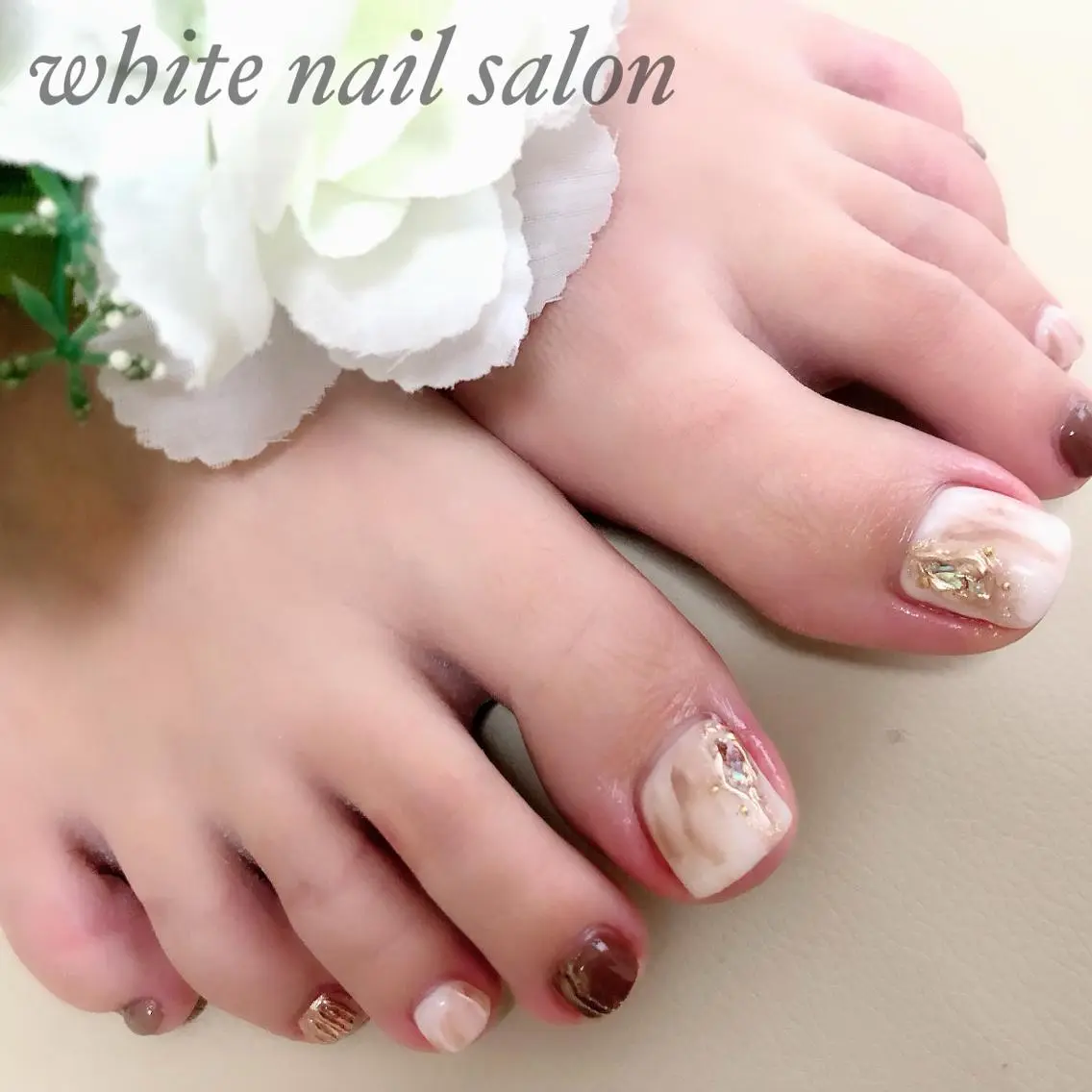 ネイル アートネイル フレンチネイル ジェルネイル ハードジェル 持ち込み フットネイル white nail salonのネイルデザイン