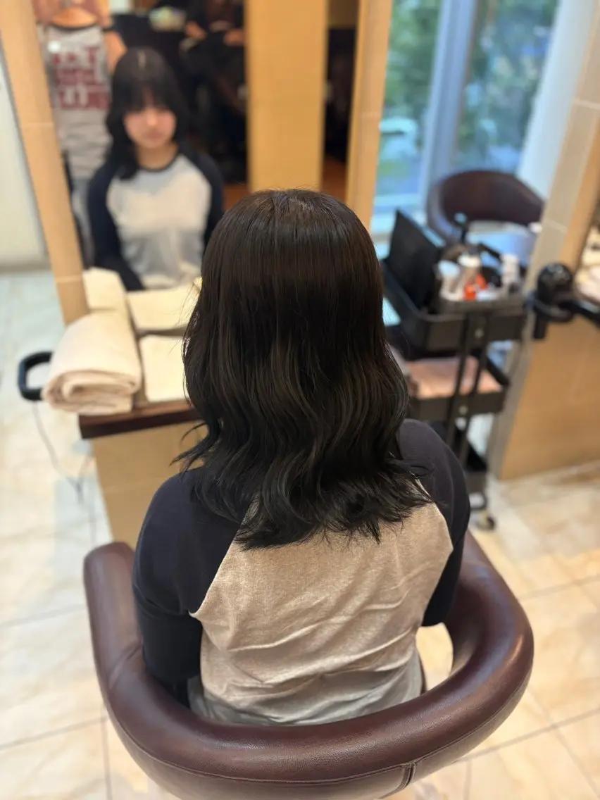 ミディアム 行木 そらのヘアスタイル