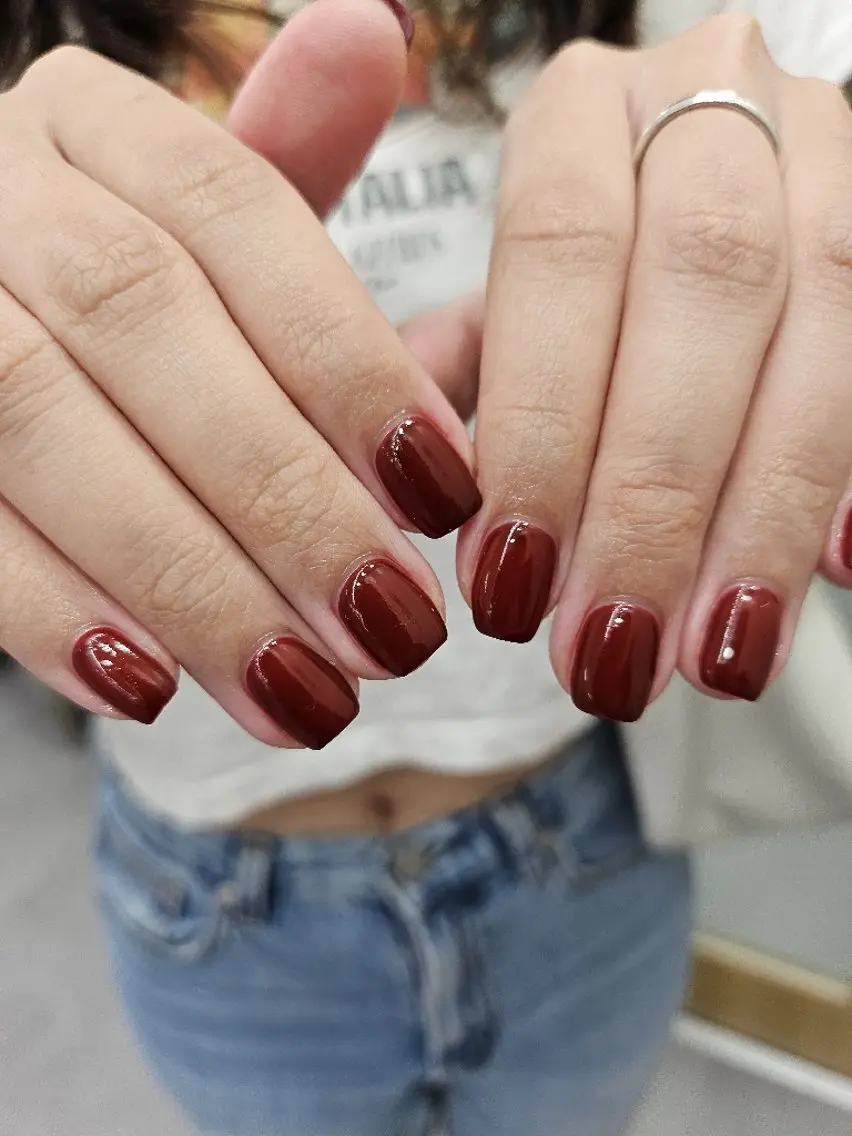 ネイル ボルドー ジェルネイル ワンカラーネイル パラジェル シンプルネイル puku nail 🌼kazu🌼のネイルデザイン