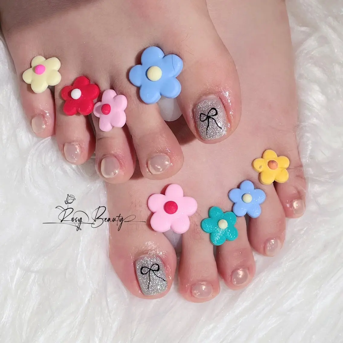 ネイル フットネイル RosyBeauty Salonのネイルデザイン