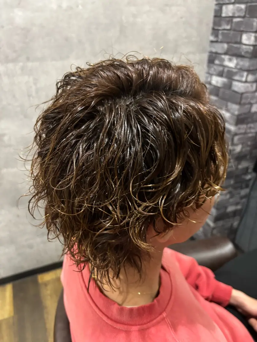 ミディアム 小山 悦宏のヘアスタイル