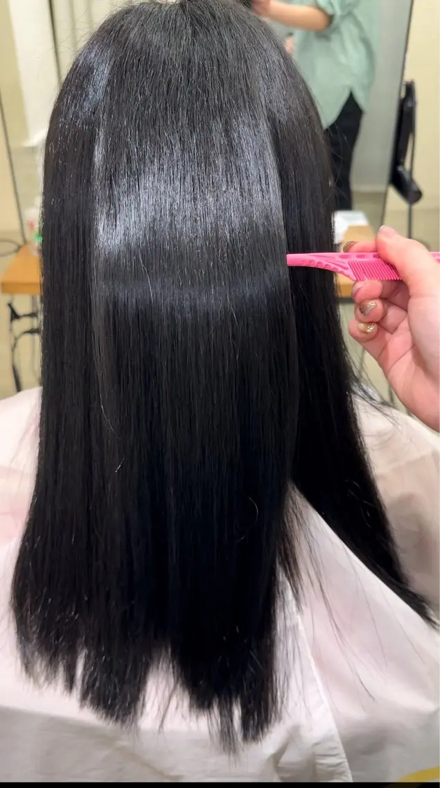 ロング トリートメント ヘッドスパ ヘアセット ハイトーン/透明感 カラー/レイヤーのヘアスタイル